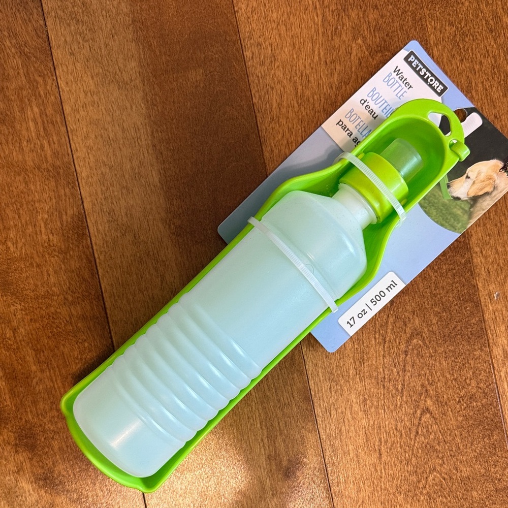 Green and White Pet Travel Water Bottle 500ml